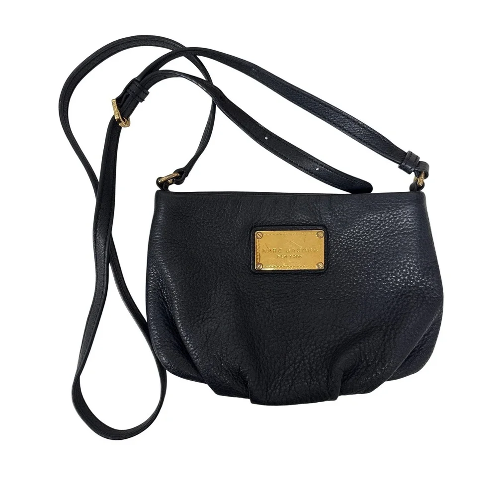 Marc Jacobs Crossbody Bag Women OS Black Pebbled Leather Gold Logo Plate Luxury